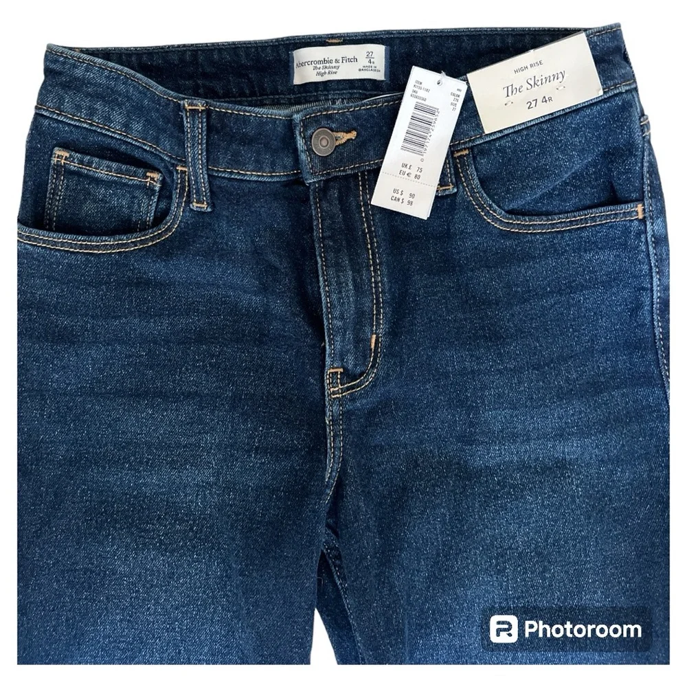 BNWT Abercrombie & Fitch- The Skinny high rise jeans - Picture 3 of 4